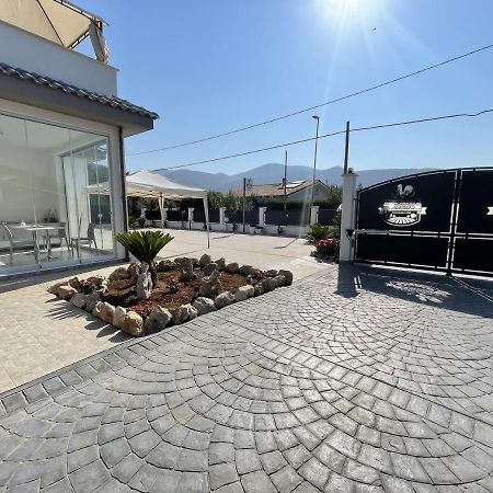 B&B Il Suono Della Campagna Terracina Exterior foto